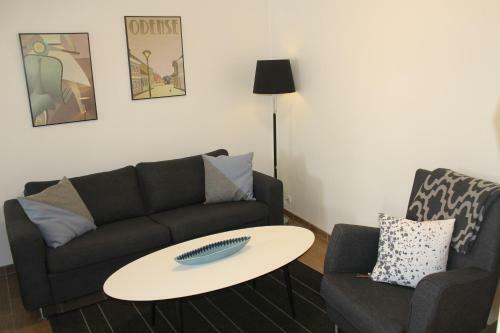 Kitchen & Apartments In Odense City With Free Private Parking