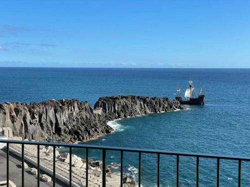 Casa Do Ilh�u - C�mara De Lobos