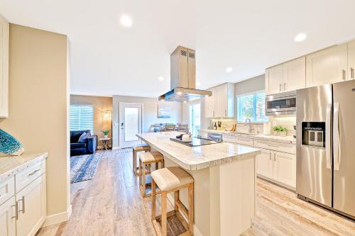 New Tremont Modern Beach Condo