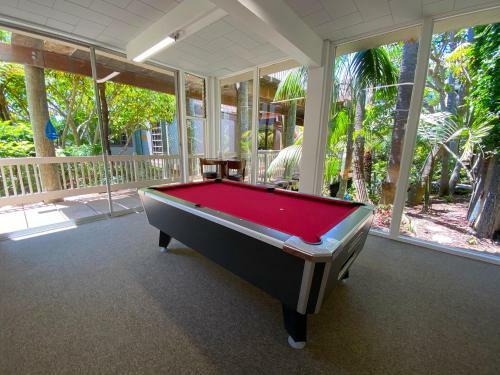 A19 - Surf Shack