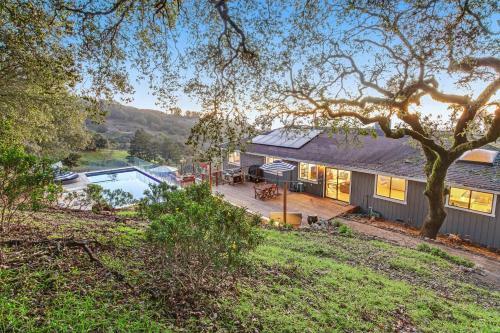 Eagle Ridge Retreat