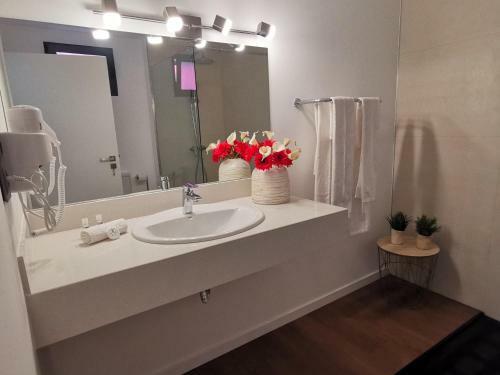 Apartamento Charming Studios In Calheta Beach - Villa Esmeralda