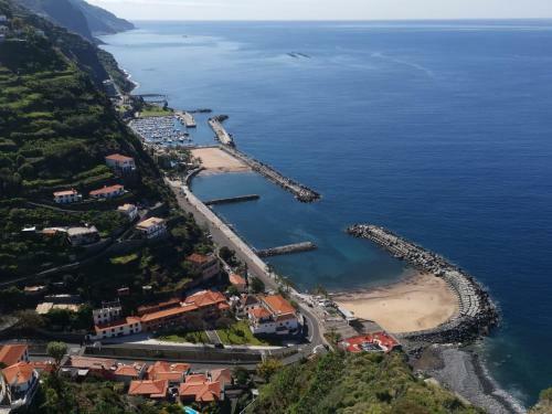 Apartamento Charming Studios In Calheta Beach - Villa Esmeralda