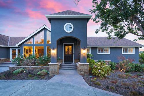 Wine Country Retreat