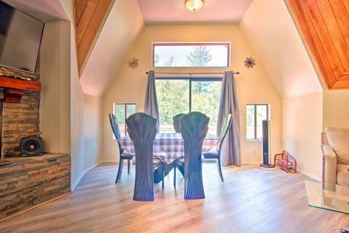 Luxury Geodome Home With Deck Pets Allowed!