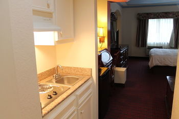 Hotel Crystal Suites