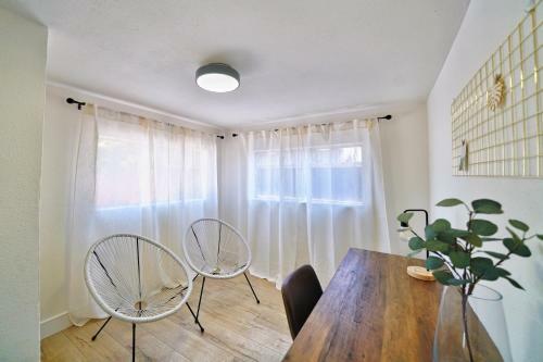 @ Marbella Lane - Vibrant 4br Rwc Ldry + P