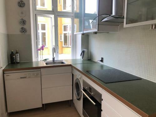 Outhentic Apartment
