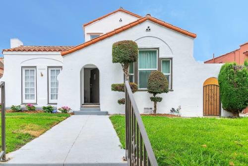 Charming Spanish Mid-century Gem Near Lax/beaches