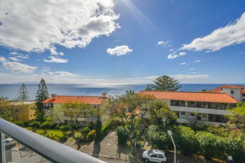 New 2bd Sea View Apartment