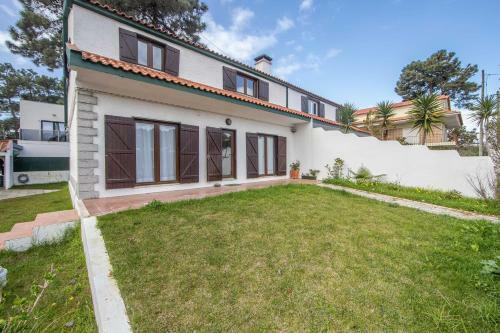 Spacious Beach And Golf Villa