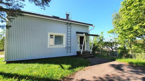 Hostal Vanha-merivartioasema Pihatalo