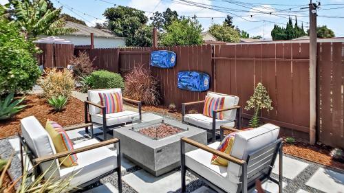 Private, Spacious Apartment With Sunny Patio