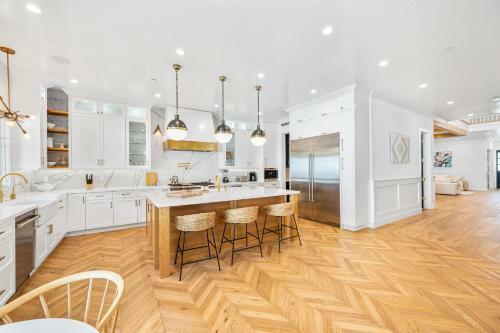 7 Bedroom - Sierra Villa