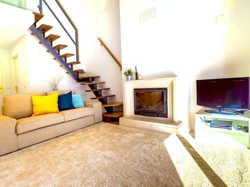 Apartamento Beautiful Lisbon Golf&beach Duplex Flat