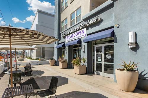 Suitesrus Apart Hotel At Miracle Mile