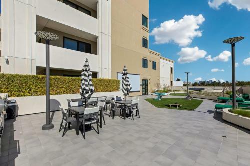 Suitesrus Apart Hotel At Miracle Mile