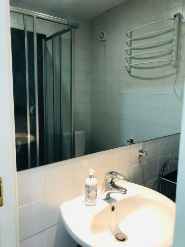 Apartamento 4U Alojamento - Casa de Monas