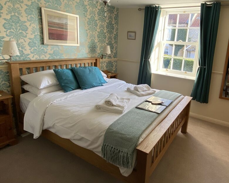 Hostal Plumpton Court