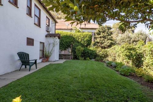 Hollywood - King Beds - Large Patio