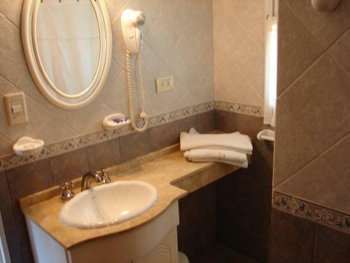 Lodge Solar Encantado Caba�as & Chalet