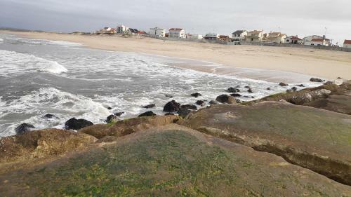 Casa Com Acesso Direto � Praia E Churrasqueira