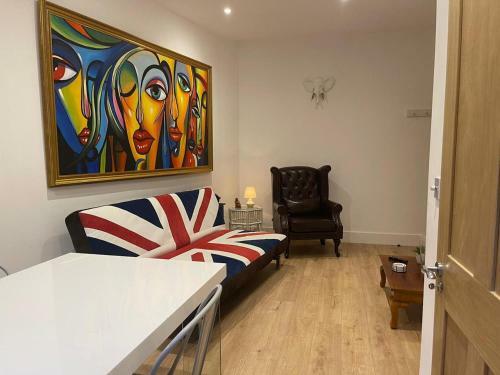 Apartamento New Bagshot 1 Bed 1 Bath Sleeps 4