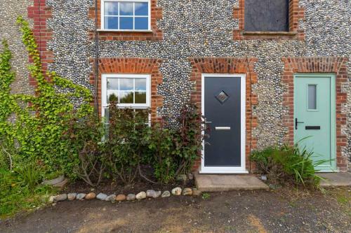 Abbey Farm Cottages - Norfolk Holiday Properties