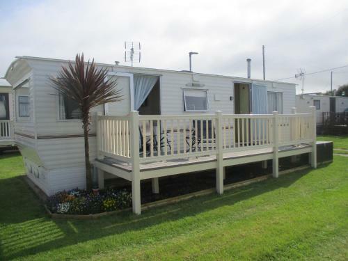 Summer Breeze Caravan