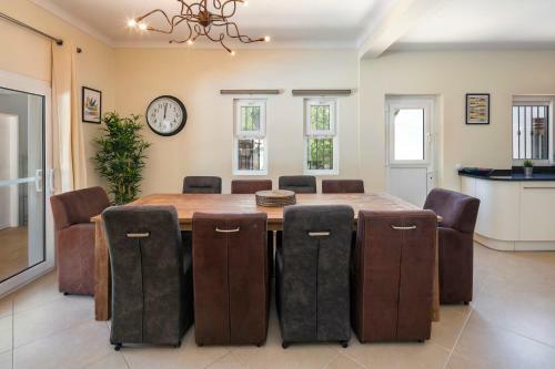 Villa At Walking Distance From Center And Beach!