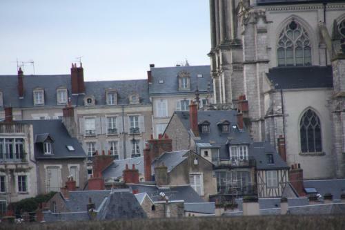 Bed & Breakfast Au 16 Place Saint Louis