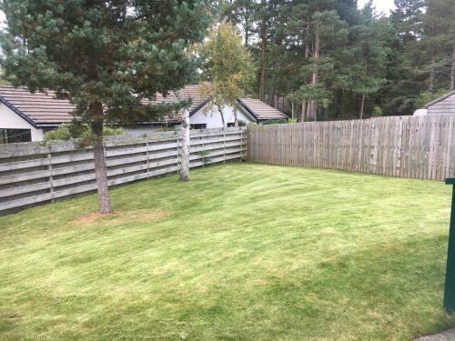 2 Dellmhor Cottages