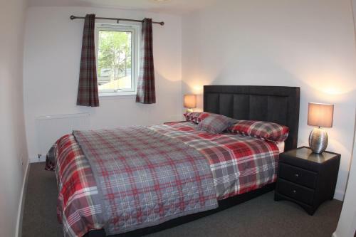 2 Dellmhor Cottages