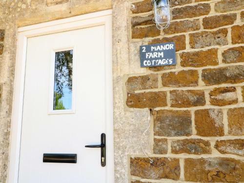 2 Manor Farm