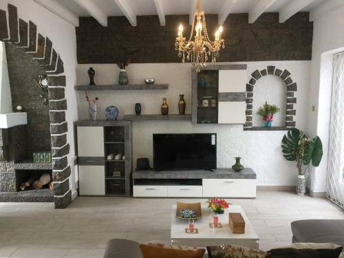 Cascais Seaside Garden Villa