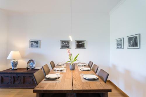 Flh Cascais Balcony Apartment With Pool