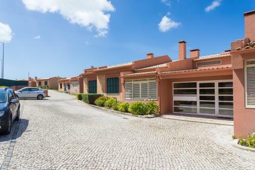 Flh Cascais Balcony Apartment With Pool