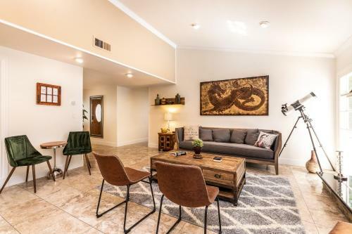 Villa Sausalito - Newly Designed 4br House With Pool