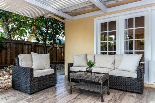 Villa Sausalito - Newly Designed 4br House With Pool