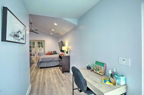 Apartamento Endearing Studio With Deck Less Than 4 Mi To The Beach!