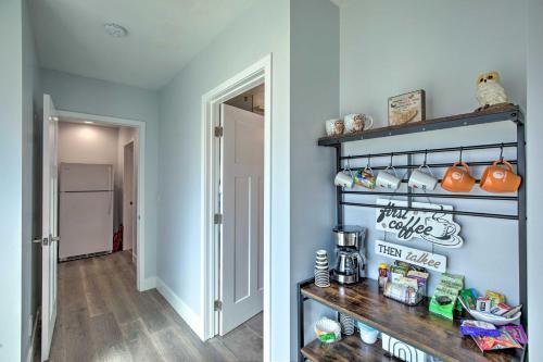 Apartamento Endearing Studio With Deck Less Than 4 Mi To The Beach!