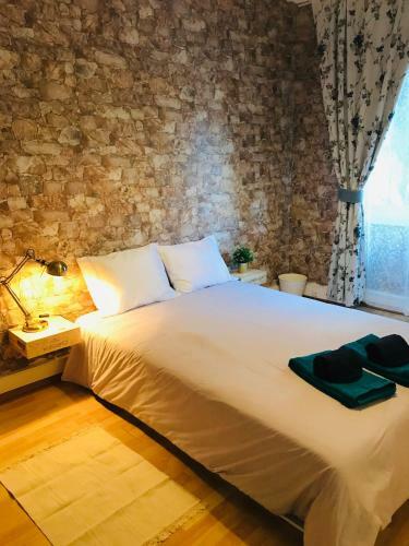 Hostal Wine Inn Cascais Guesthouse