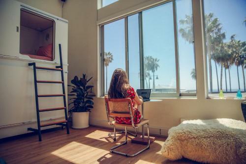 Hotel Stay Open Venice Beach