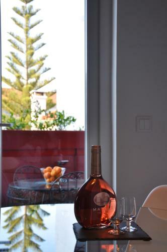 Hostal Confluentia - Believe It Or Not Apartments