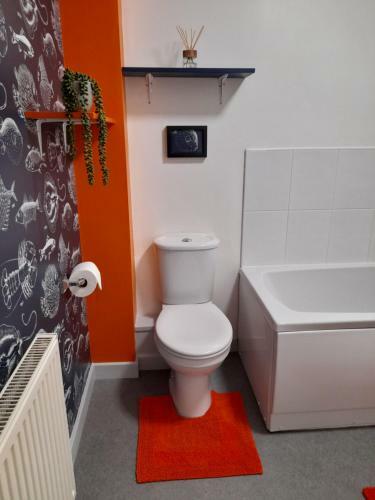 Ideal Apartment - Sleeps 6 - Parking