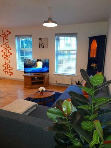 Ideal Apartment - Sleeps 6 - Parking