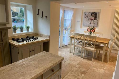 Apartamento Quaint Fully Equipped With Parking And Gardens