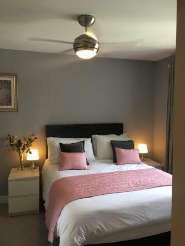 Apartamento Villa Belle Three Bedroom Basildon