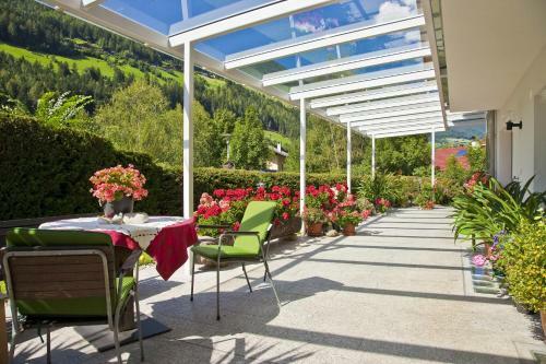 Myloisl Apartments