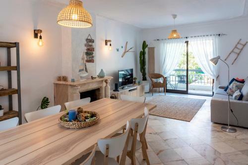 Hostal 3 Bedroom Nook Beach House